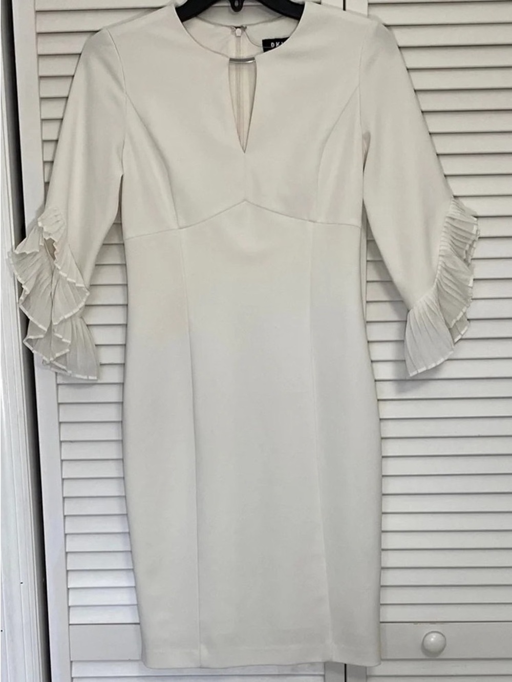 DKNY Cream Tailored Dress with Pleated Ruffle Sleeves size 10